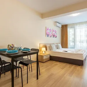 Apartament Flora
